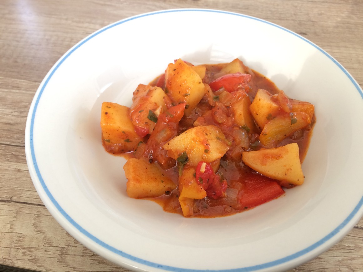 Kartoffel Gulasch Mit Paprika Rezept