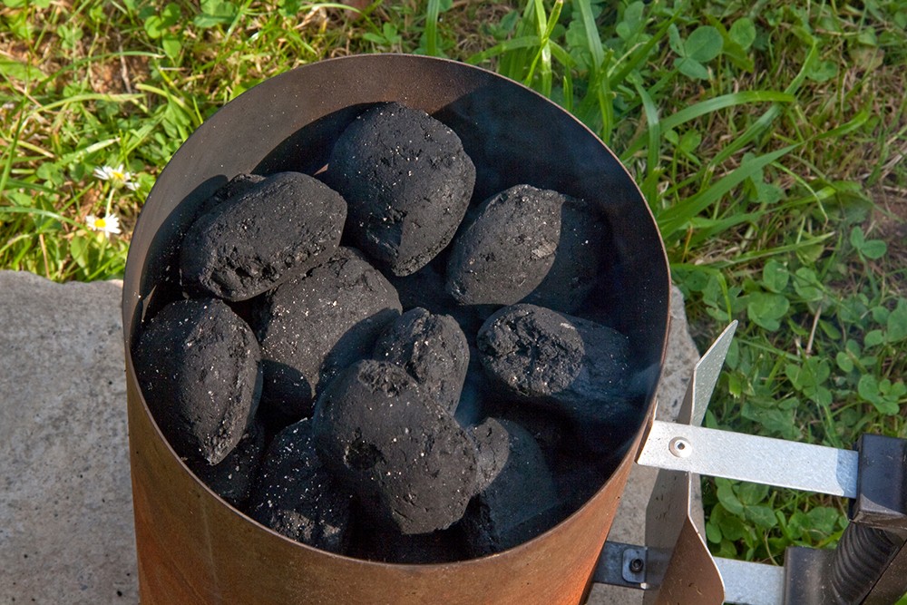 Umgang mit der Kohle / Glut