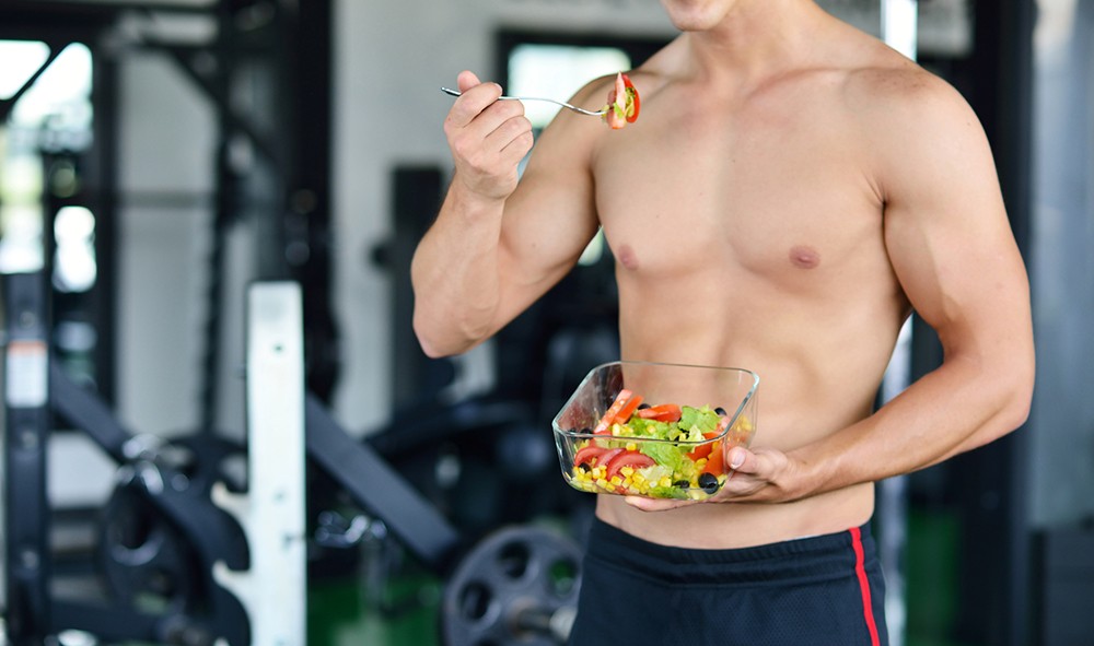 Die richtige Ernährung für das Training im Fitnessstudio