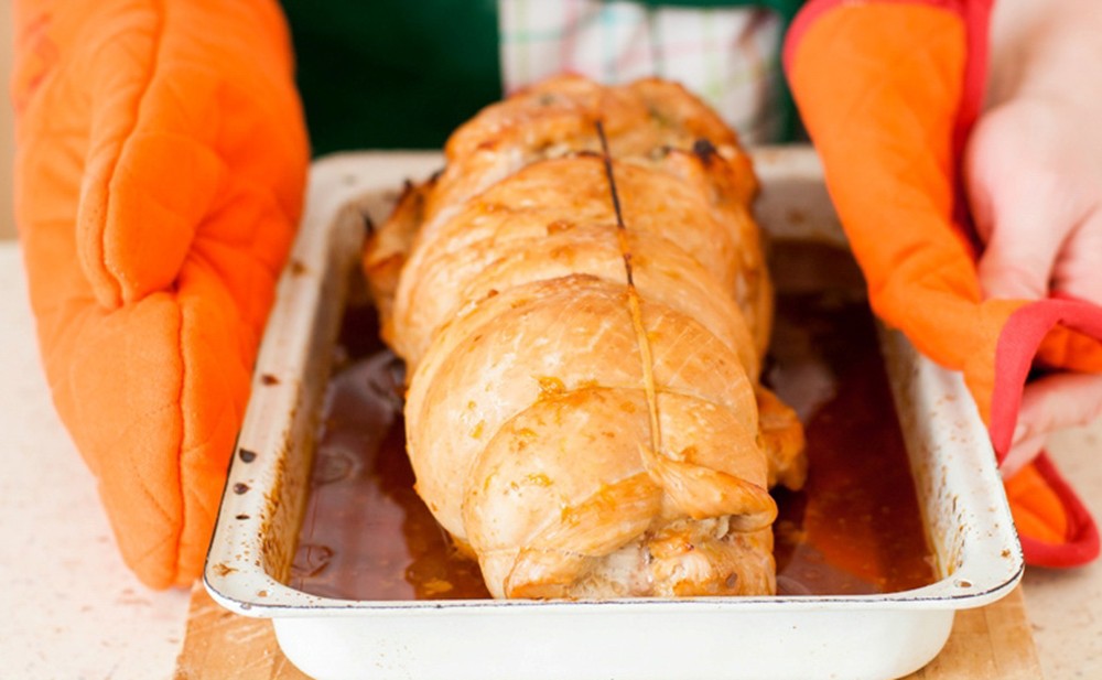 Gefüllter Truthahn-Rollbraten