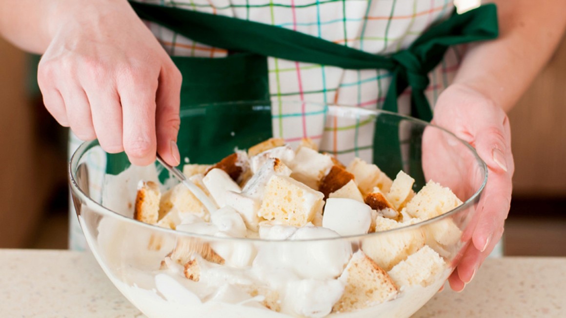 Pancho Kuchen mit Ananas und Walnüssen