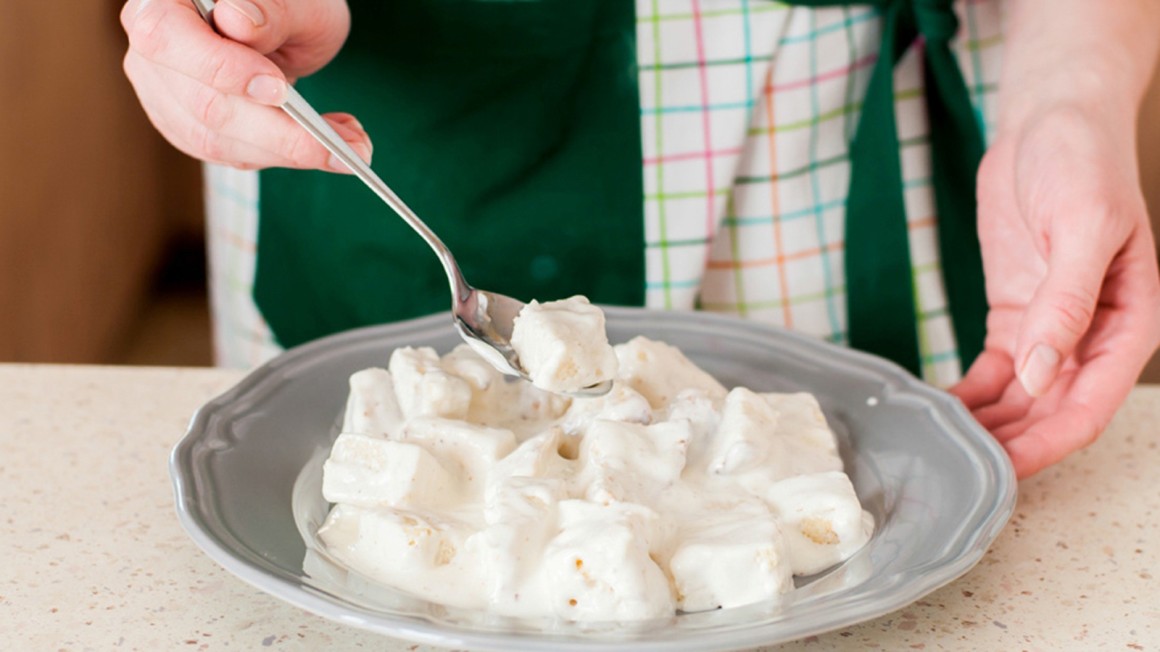 Pancho Kuchen mit Ananas und Walnüssen