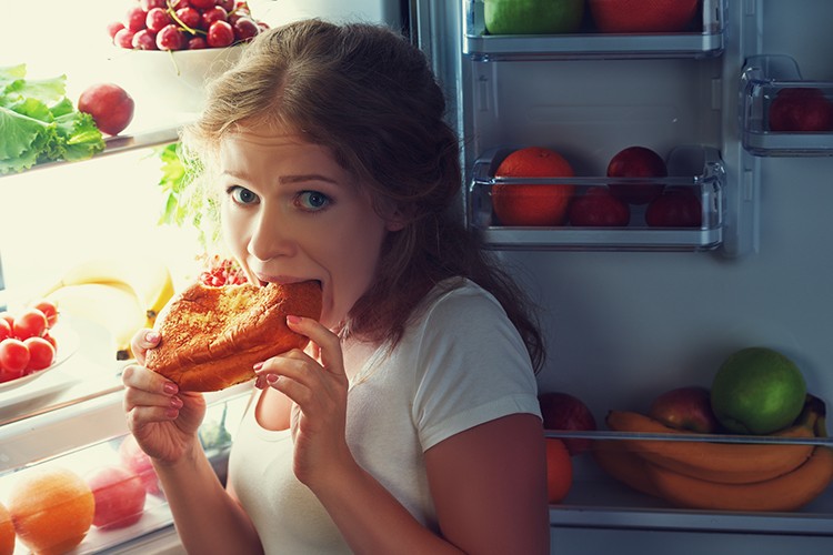 Ernährungsmythos: Spätes Essen am Abend macht dick