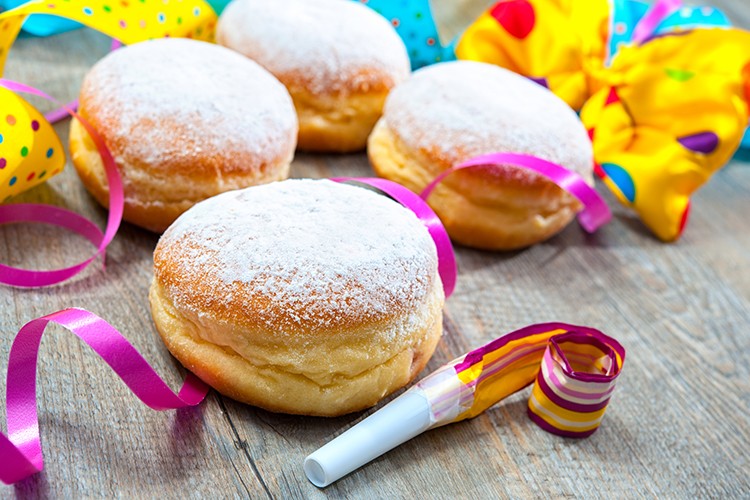 Bunte Karneval-Snacks