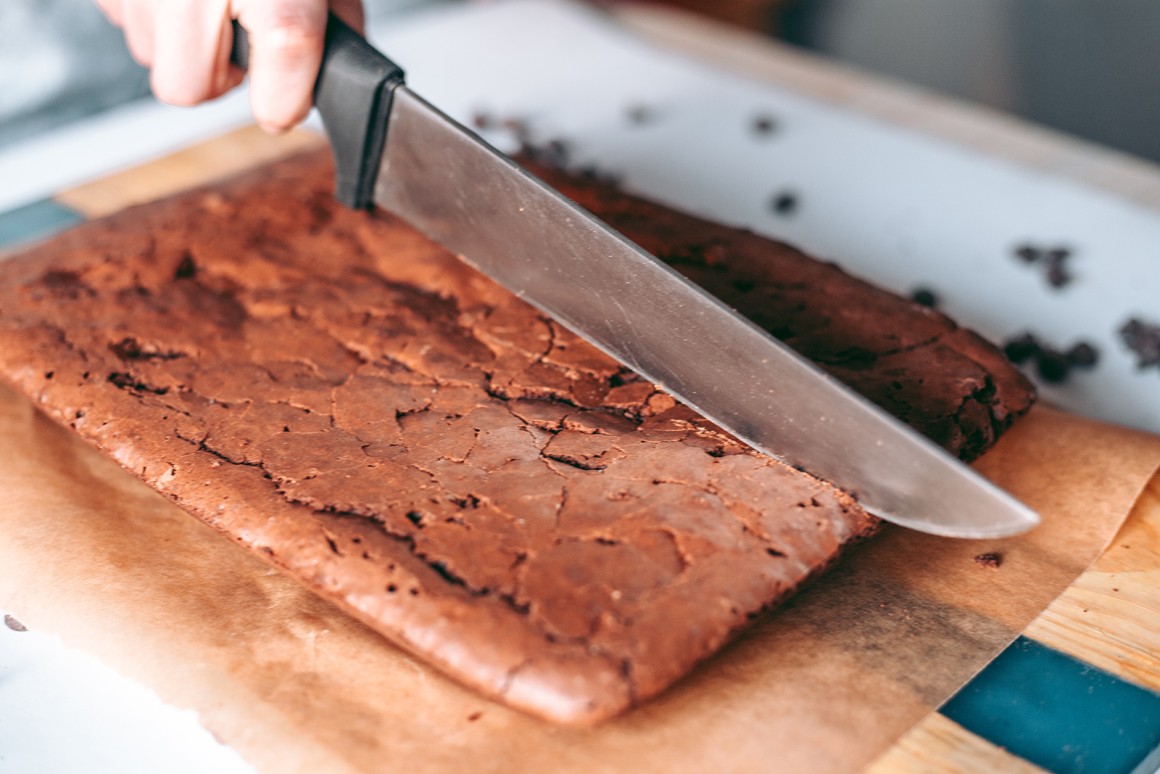 Trockenen Kuchen retten