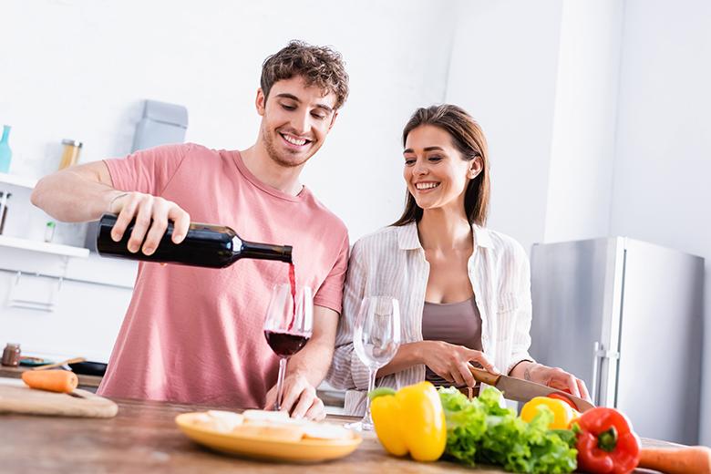 Die Kunst der optimalen Lagerung: Worauf bei Wein und Spirituosen zu achten ist