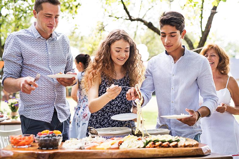 Sommer, Sonne, Gartenparty: So wird Ihr Fest auch kulinarisch zum Highlight