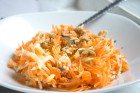 Möhren-Apfel-Sellerie-Salat