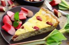 Rhabarberkuchen mit Pudding