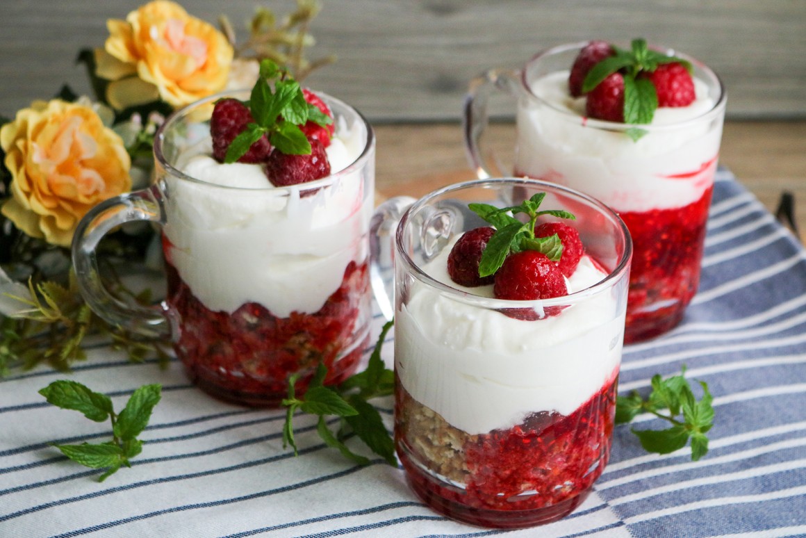 Mascarpone-Creme mit Himbeeren