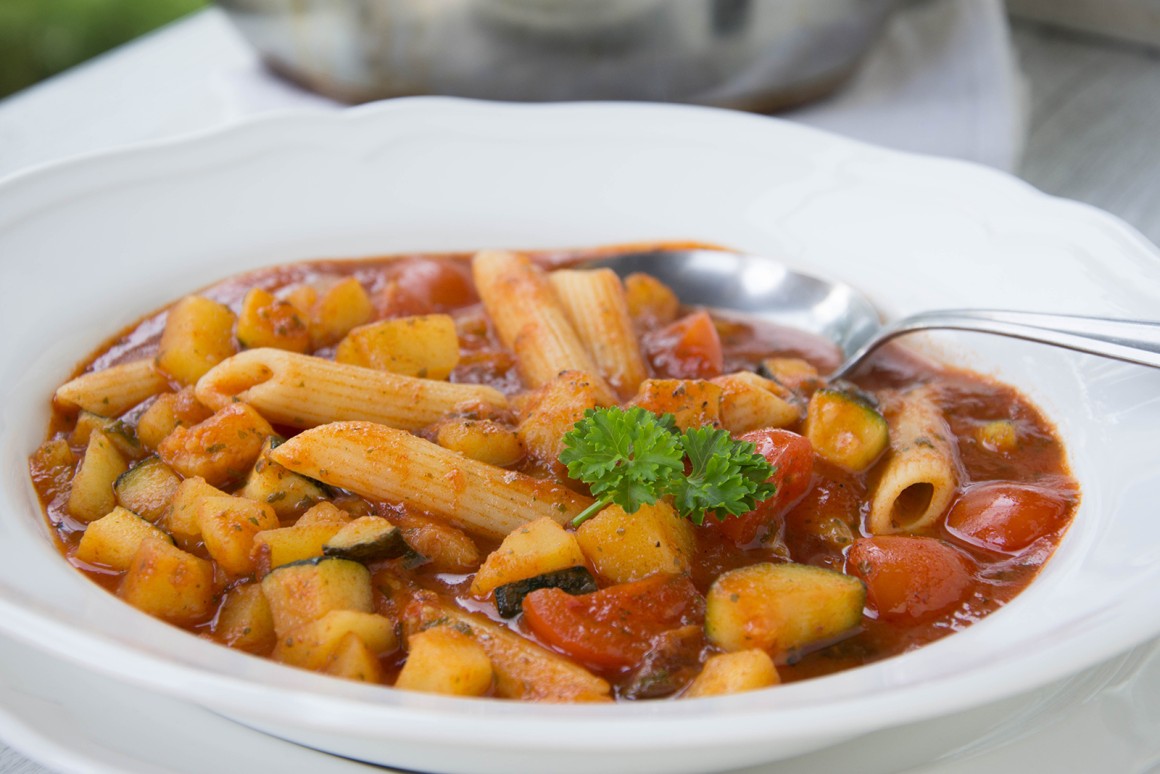 Mediterraner Zucchinieintopf