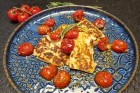 Karamellisierte Tomaten mit Halloumi
