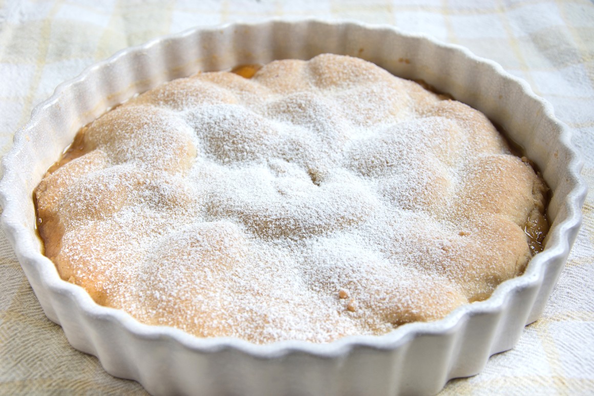 Gedeckter Apfelkuchen