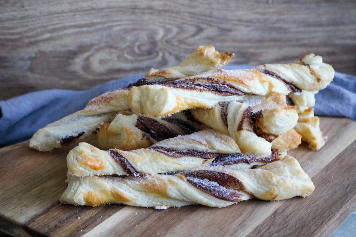 Nutella-Sticks mit Blätterteig