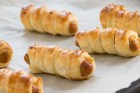 Hot Dogs im Blätterteig