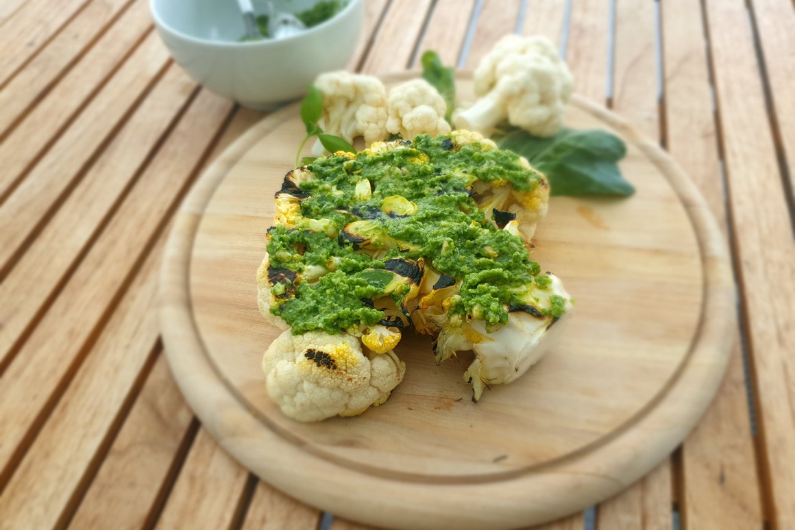 Gegrilltes Blumenkohl-Steak