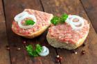 Mettbrötchen