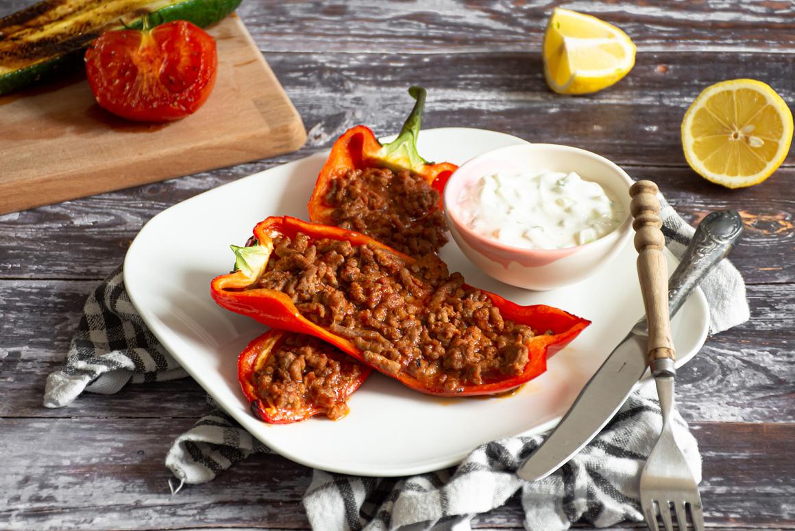 Spitzpaprika mit Hackfleisch gefüllt