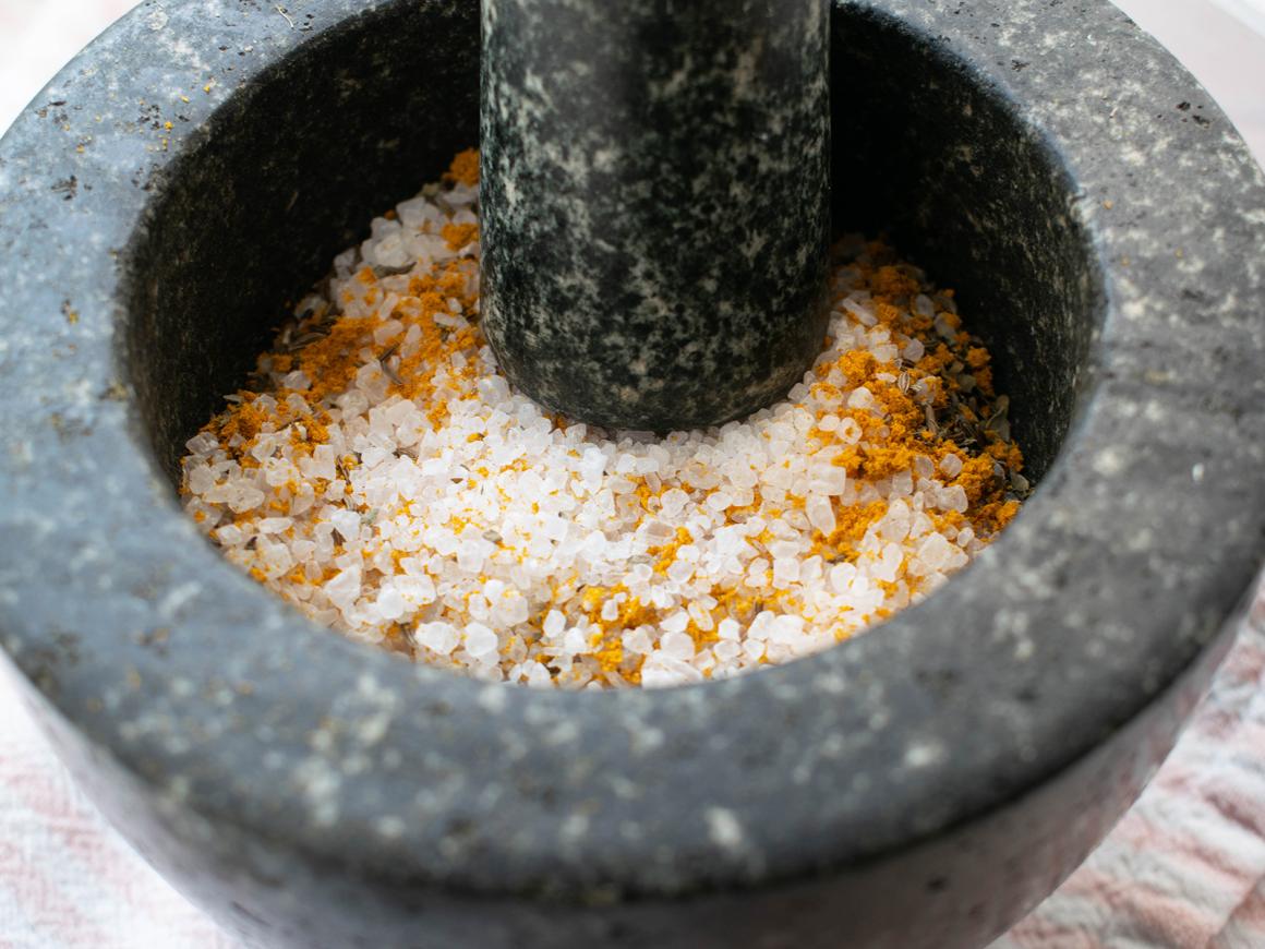 Curry-Kräutersalz
