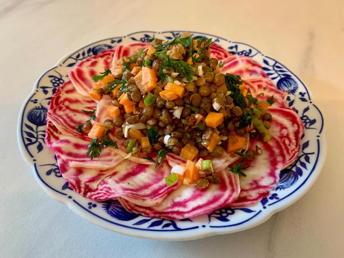 Linsensalat auf Ringelbete-Capaccio
