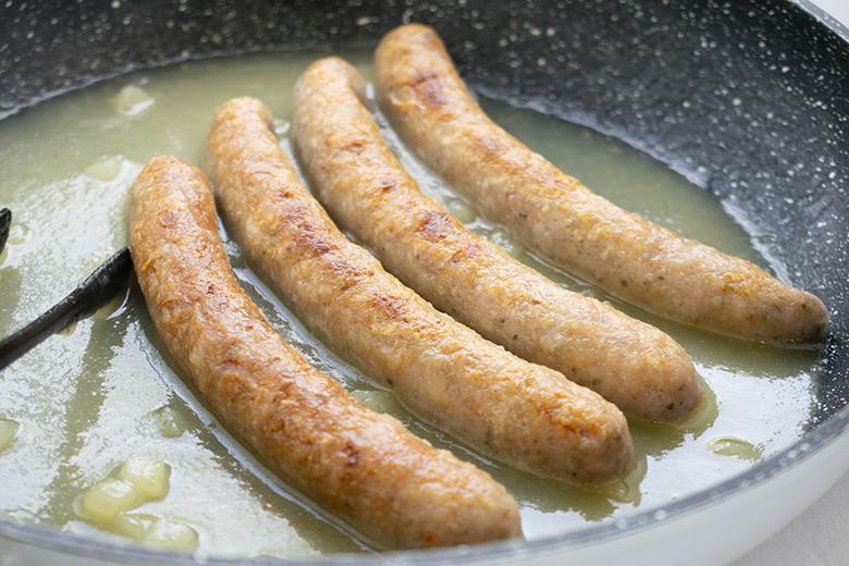 Bratwürste in Apfelweinsauce