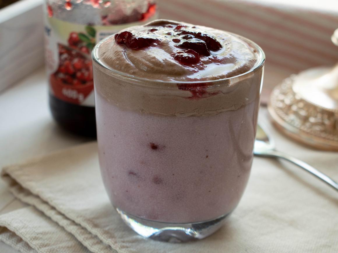 Preiselbeer-Schokoladencreme-Grieß