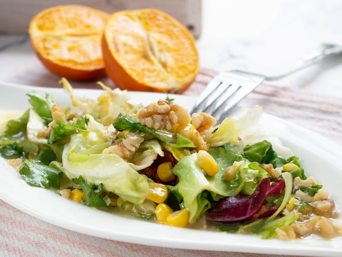 Walnuss-Orangen-Dressing