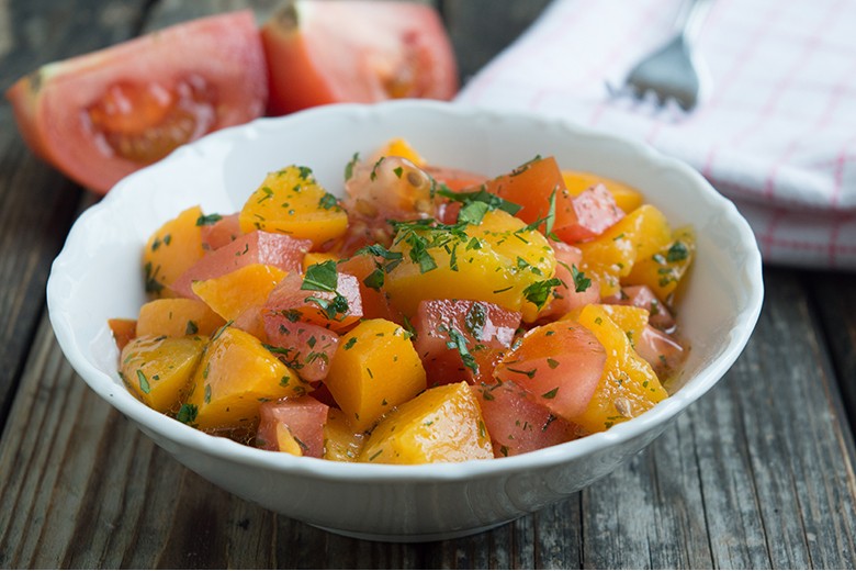 Tomatensalat mit Mango