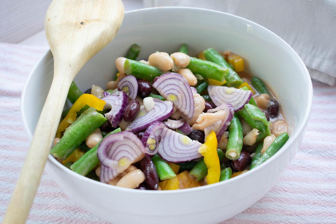 Bunter Bohnensalat