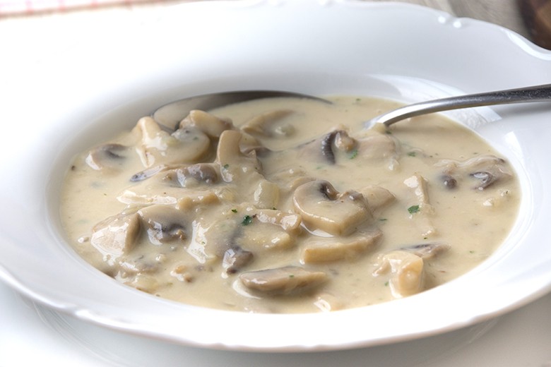 Pilzsuppe mit Dinkel