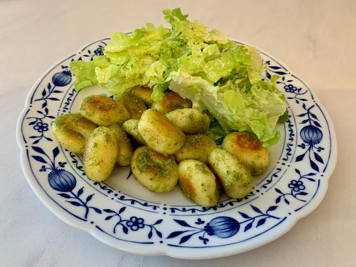 Gnocchi - Kartoffelnocken mit Basilikum-Pesto