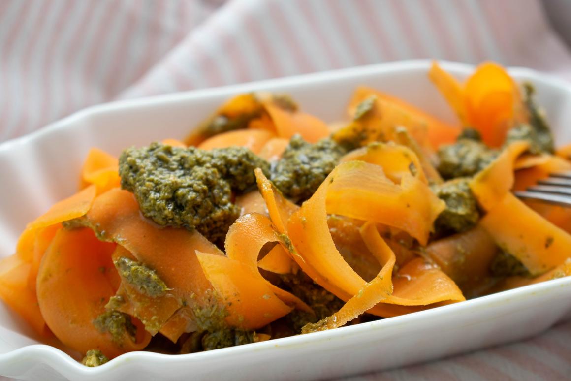 Möhren mit Pesto