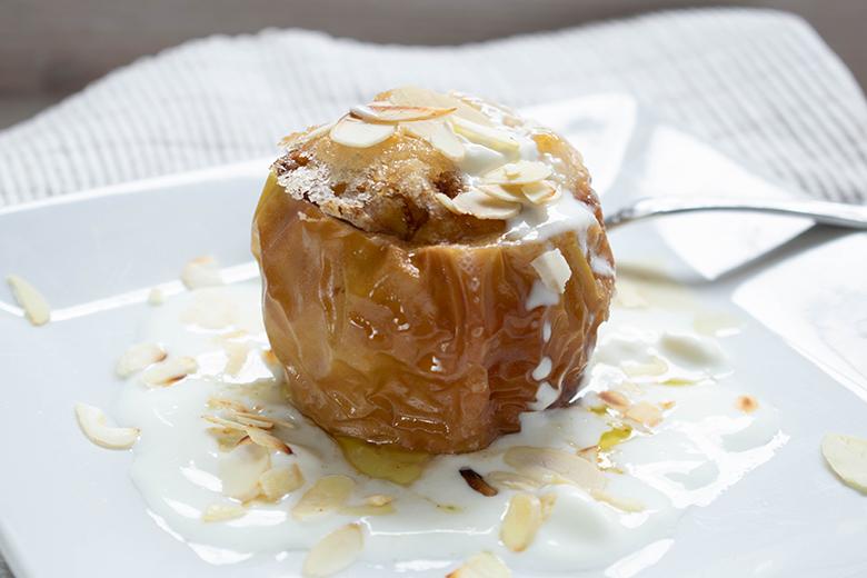 Ofenapfel mit Joghurt