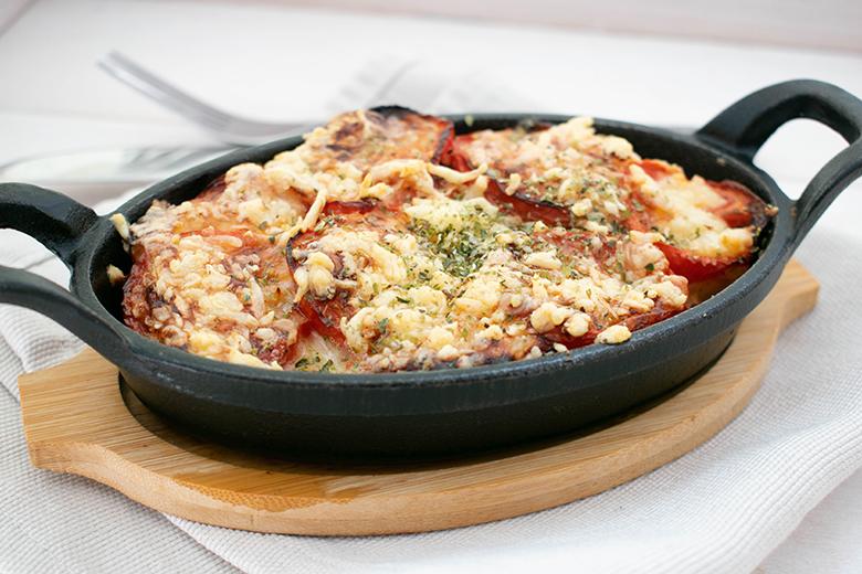 Vegetarischer Tomaten-Mozzarella-Auflauf