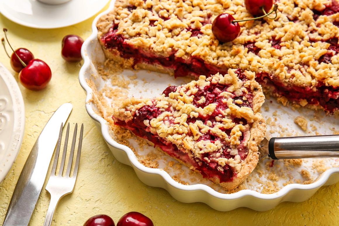 Sauerkirschkuchen mit Streusel