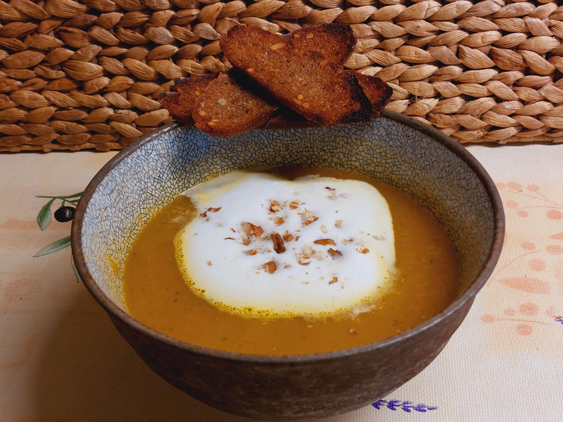 Kürbis-Apfelsuppe