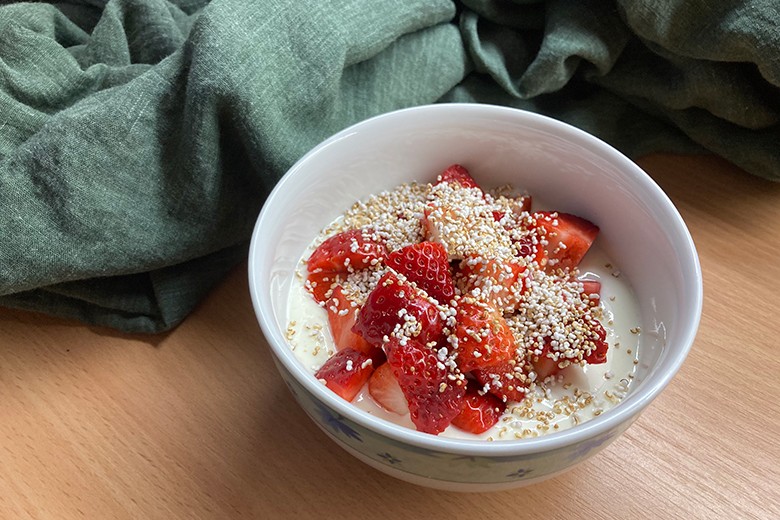 Erdbeerdessert mit Amaranth