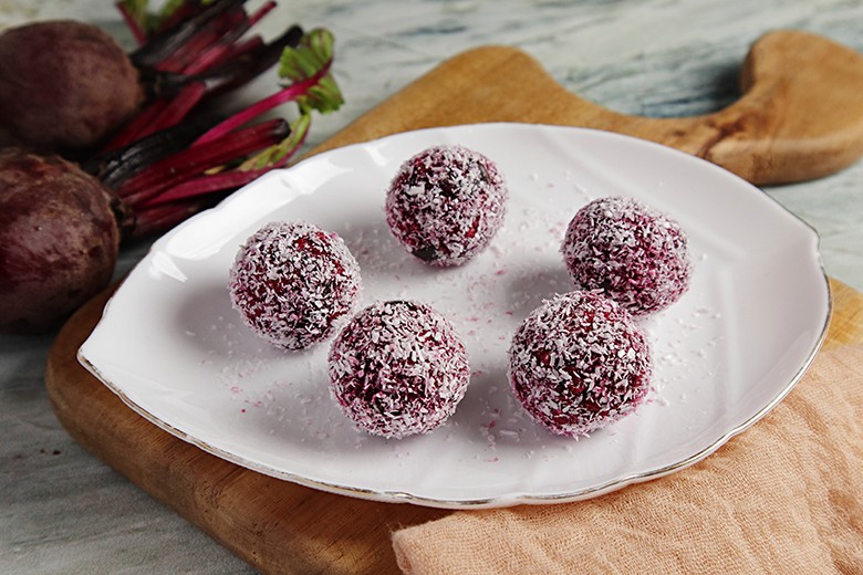 Energy Balls mit Roter Bete