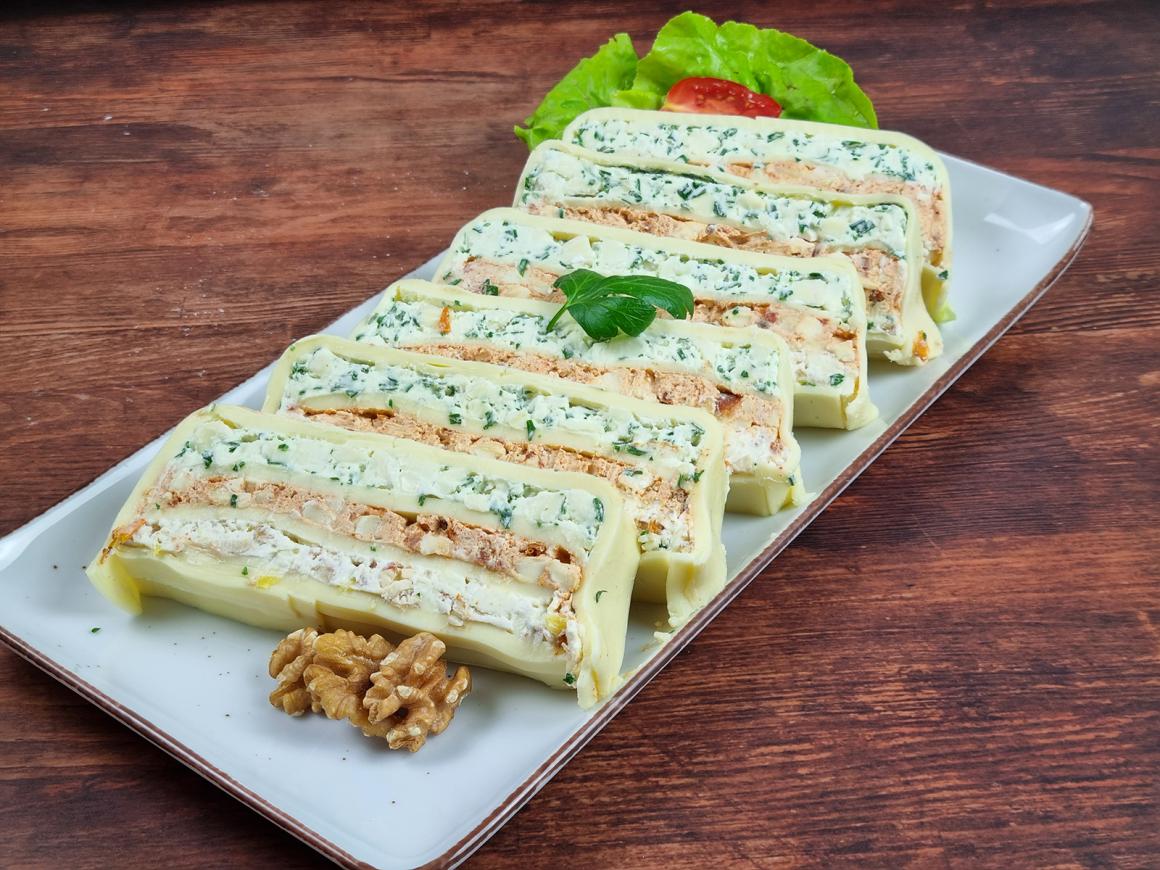 Bunte Käseterrine