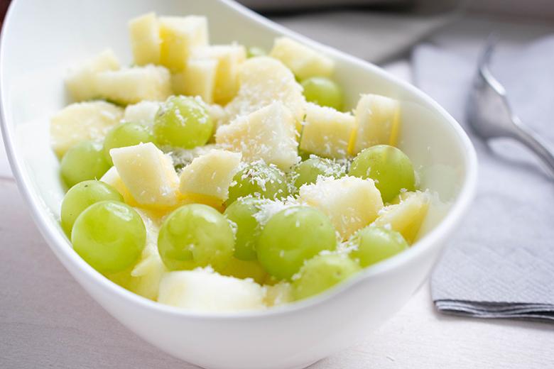 Apfelsalat mit Rumsauce