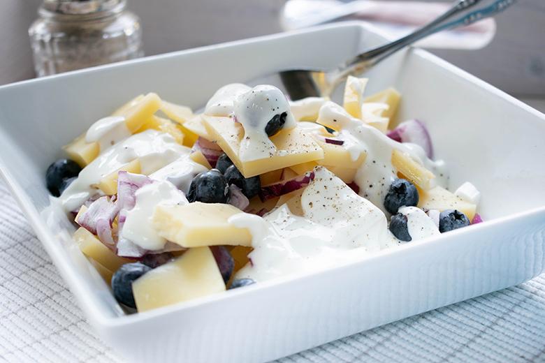 Käse-Blaubeer-Salat