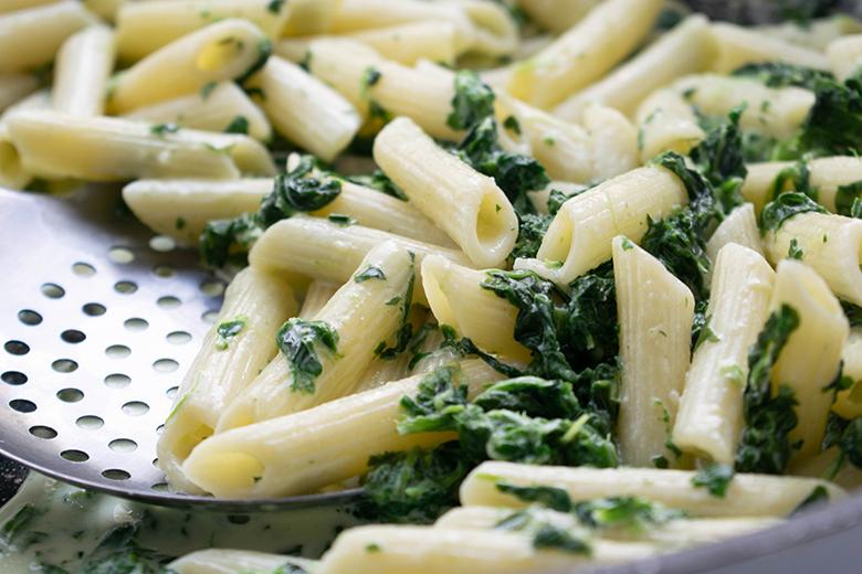 Penne in Mangold-Sauce