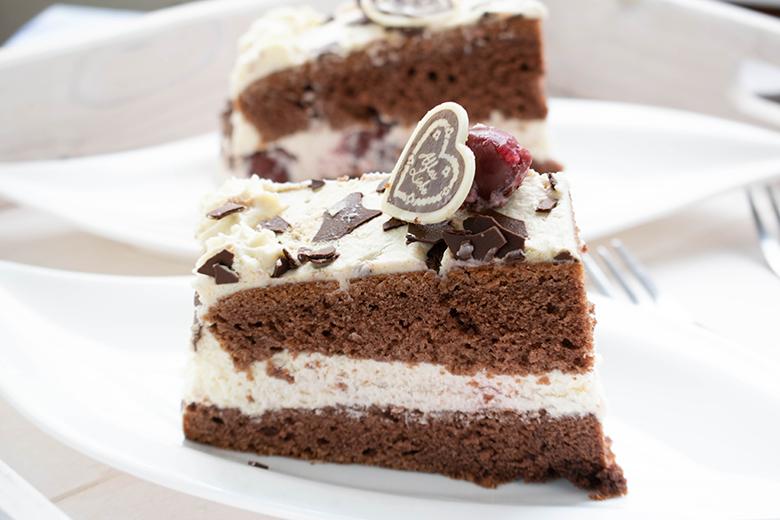 Schwarzwälder-Kirsch-Torte vom Blech