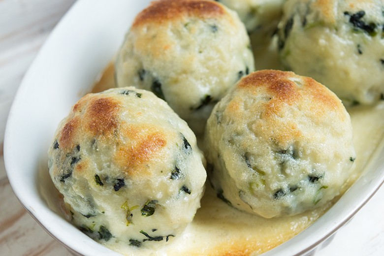 Spinatknödel aus dem Ofen