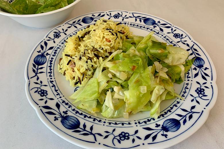 Spitzkohl gebraten