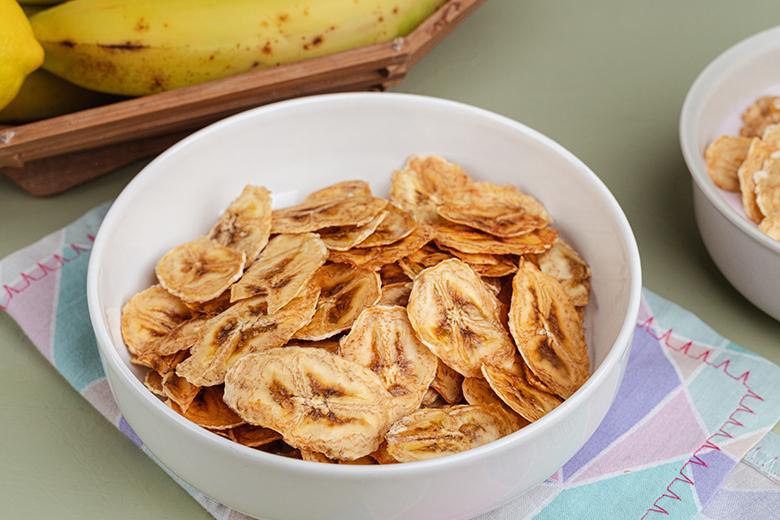 Selbstgemachte Bananenchips