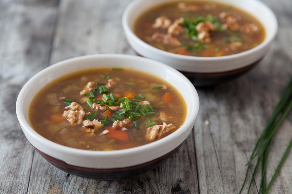 Kürbis-Eintopf mit Walnüssen