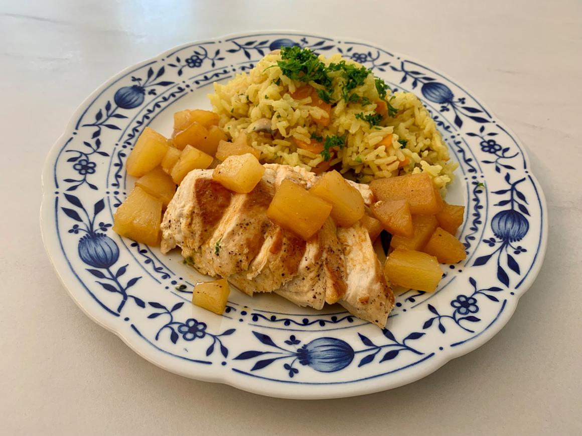 Ananas-Huhn mit Gemüsereis