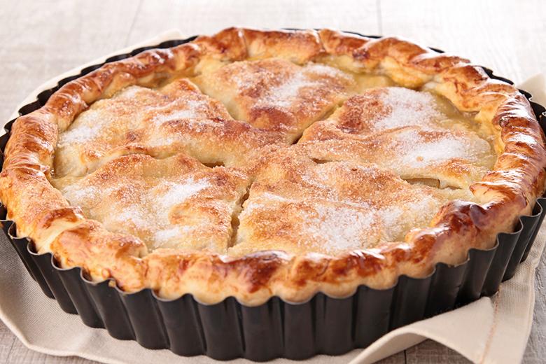 Gedeckter Apfelkuchen mit Quarkteig