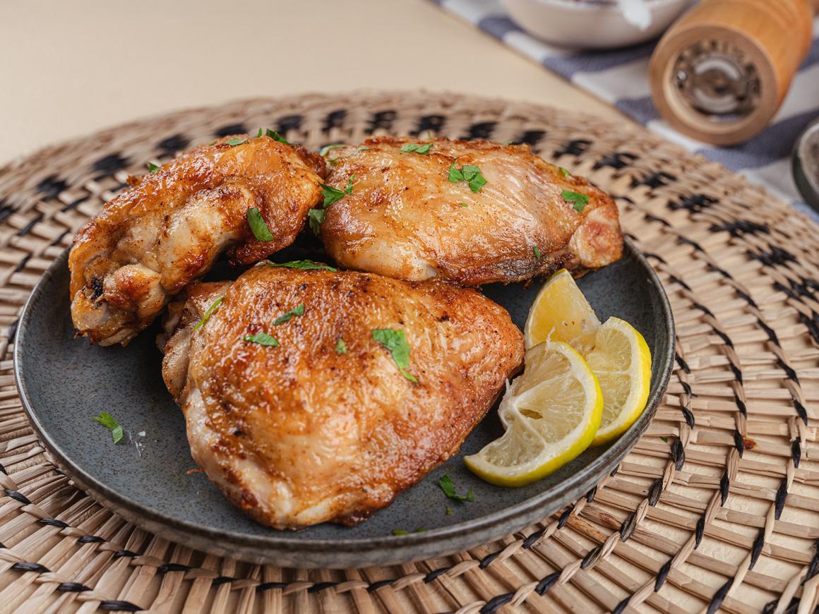 Hähnchenschenkel aus der Heißluftfritteuse